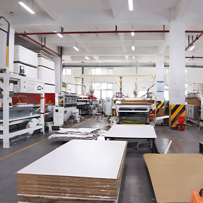 fabricant de panneaux de mousse PVC 1205