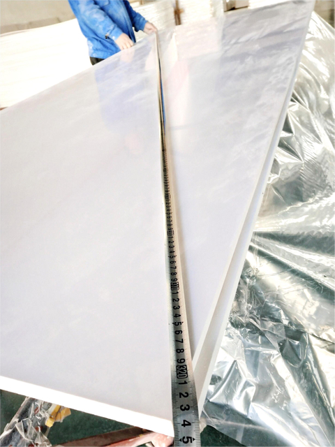 Mesurer les dimensions du plancher en PVC - assurer une taille uniforme pour les planches en mousse en PVC de haute qualité