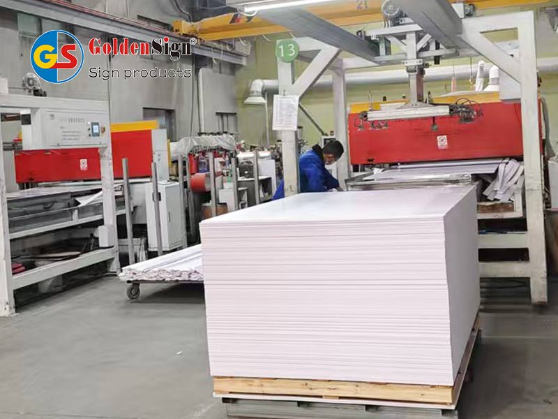 fabricant de panneaux de mousse PVC 120803