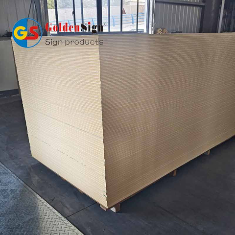 Feuille de mousse PVC coextrudée à 5 couches, épaisseur de 5 à 20mm, moulage résistant à la chaleur et au feu, tailles de services de découpe