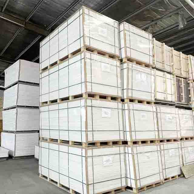 Feuilles de mousse en PVC en vrac dans Goldensign Factory Storage